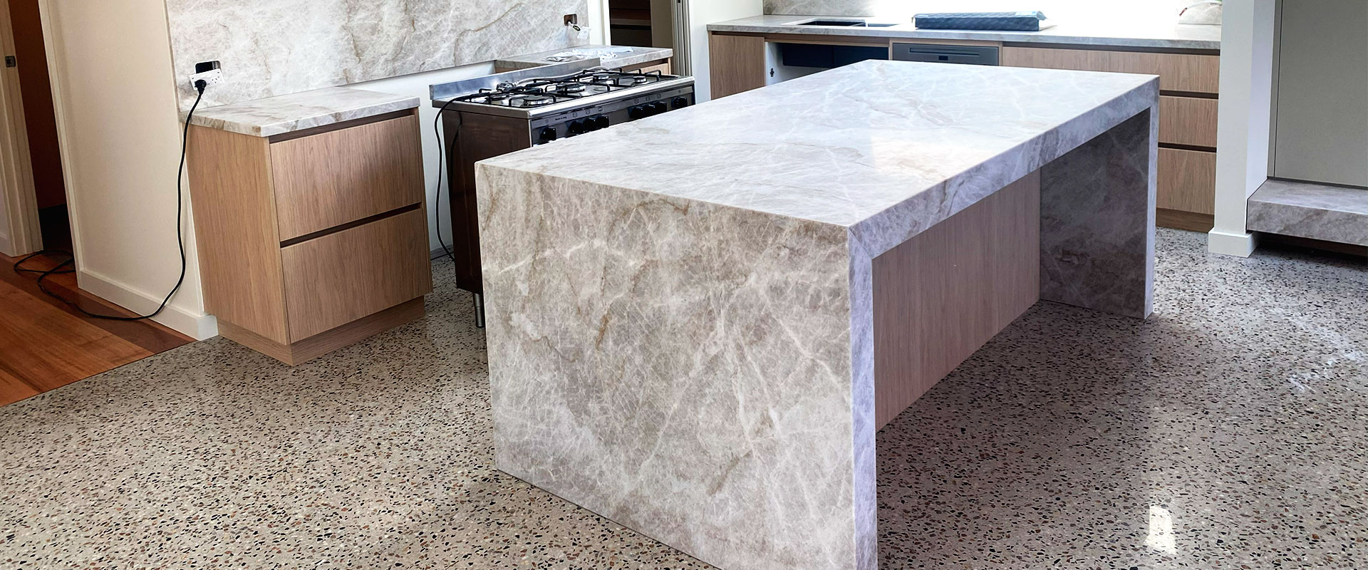 banner-1-ttstonemason